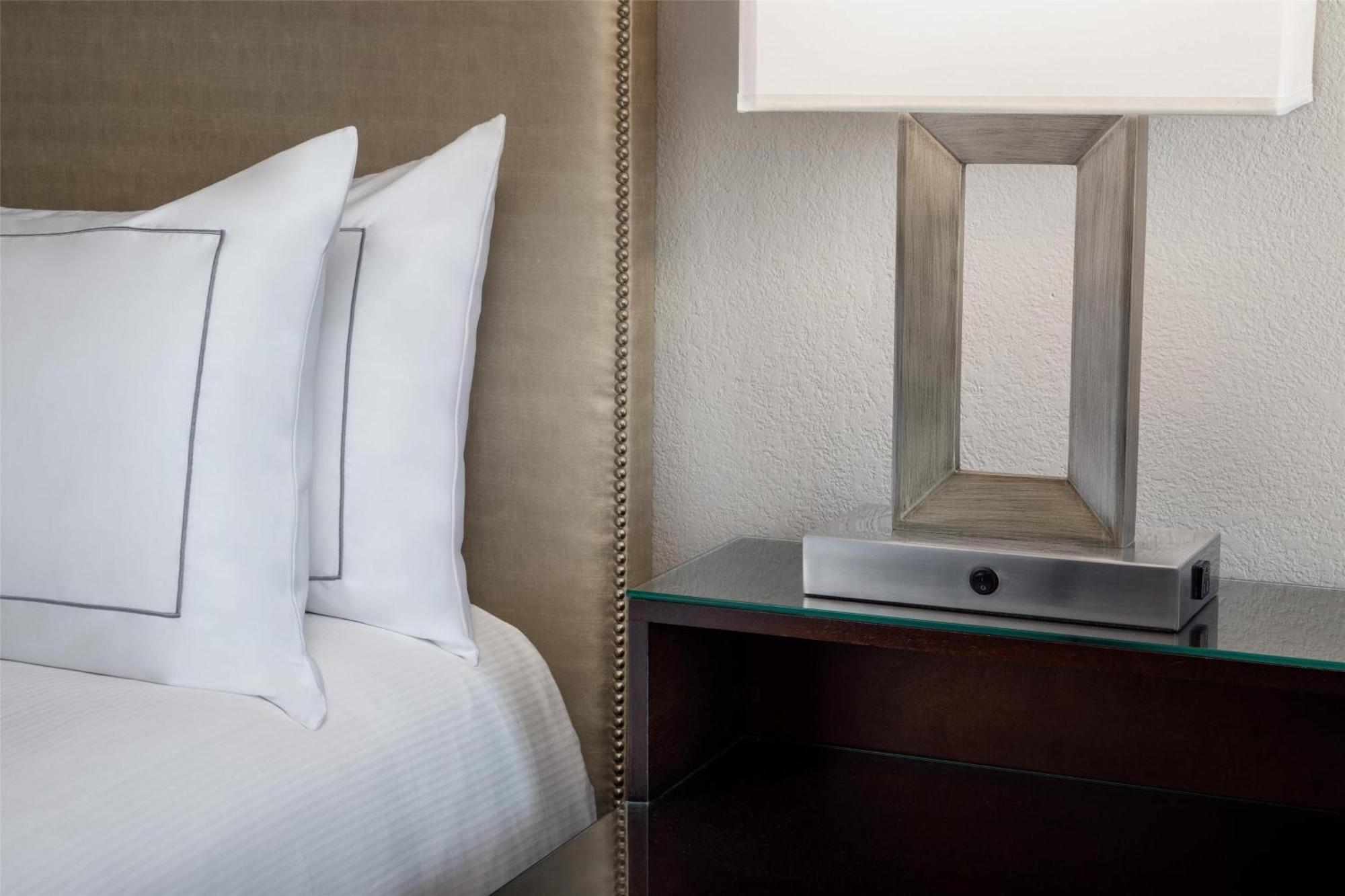 Hilton Arlington Ξενοδοχείο Εξωτερικό φωτογραφία